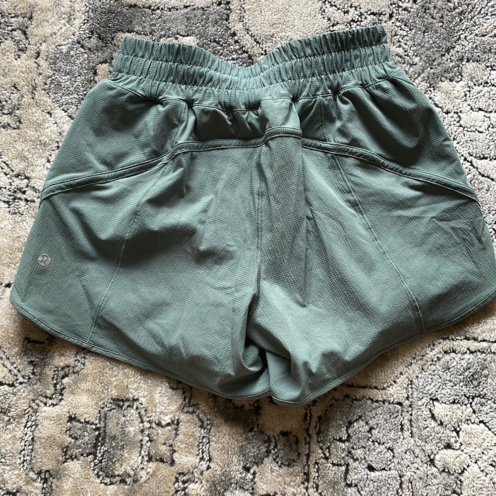 Lululemon Mid-Rise Track That Short